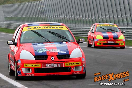 Tim Buis wint Clio race